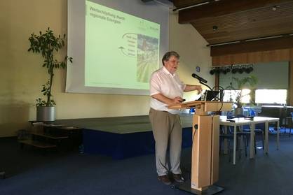 Ludwig Karg auf der ersten Neustädter Klimaschutzkonferenz (c B.A.U.M. Consult GmbH)