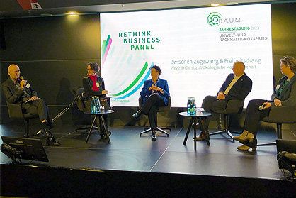 Panel Diskussion mit Birgit Homburger und Peter Renner.